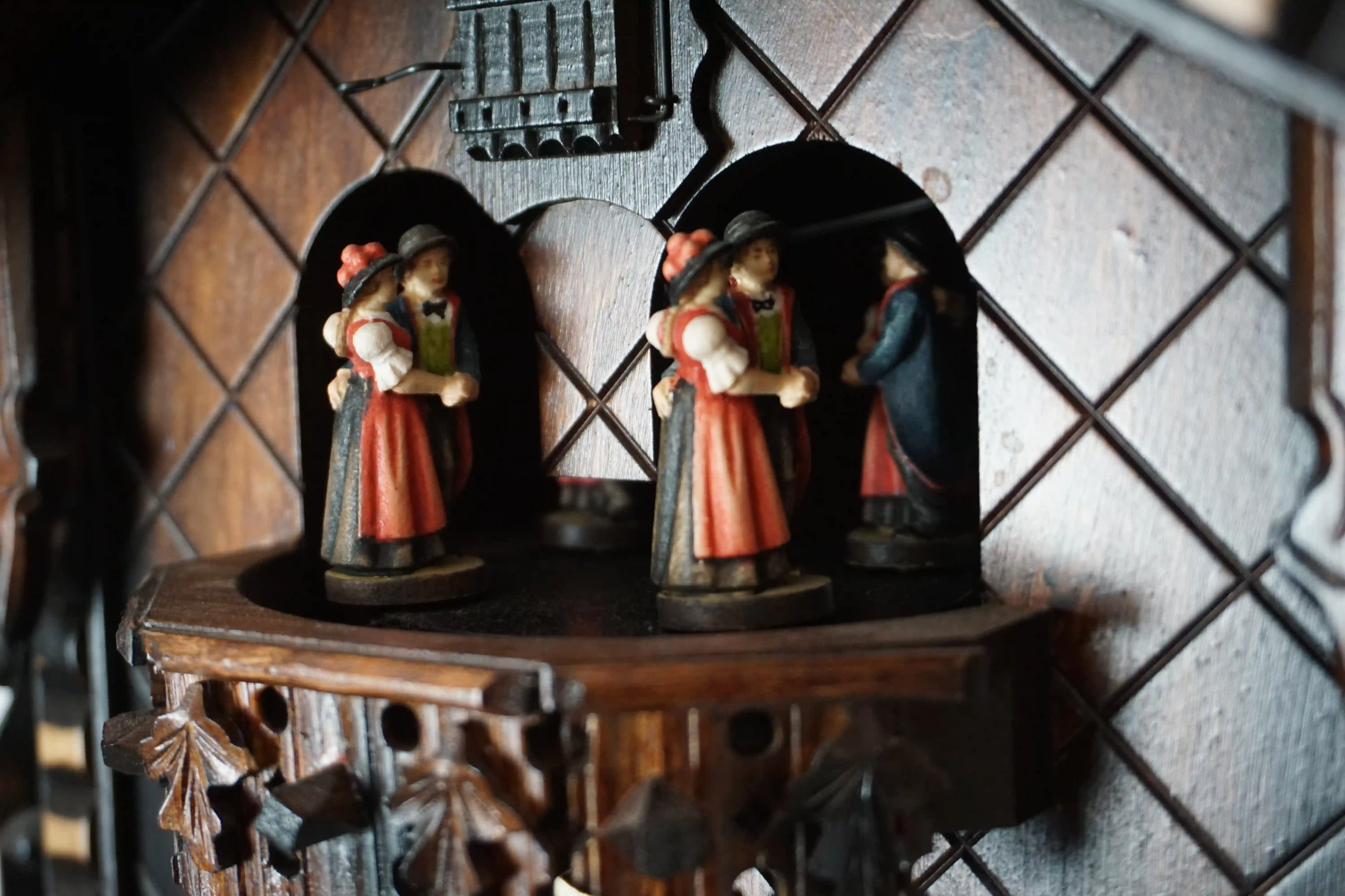 Cuckoo Clock Train Station 8 Day Movement with Music (4) Large sized authentic Black Forest mechanical cuckoo clock originaly designed for a cuckoo clock competition in 1860s, meant to represent the train station duing the German industrial revolution